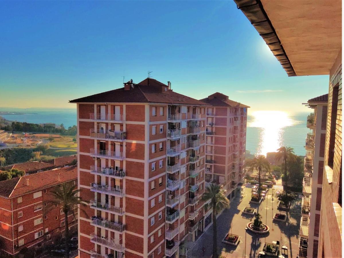 Helena Seaview & Beach-Apartment Montgat Extérieur photo