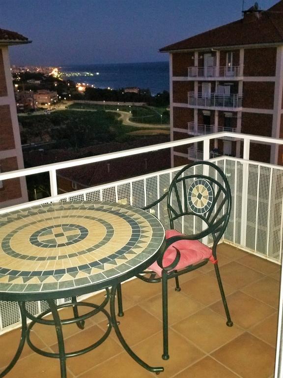 Helena Seaview & Beach-Apartment Montgat Extérieur photo